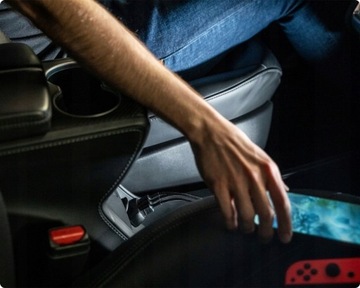 Автомобильное зарядное устройство 3xUSB + кабель USB-C длиной 1,2 м