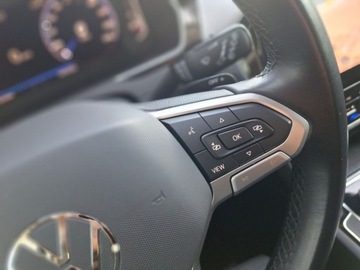 Volkswagen Passat B8 Variant Facelifting 2.0 TDI SCR 150KM 2022 Volkswagen Passat SalonPL serwis ASO 2.0TDI 150KM MatrixLED pakiety AppCon, zdjęcie 18