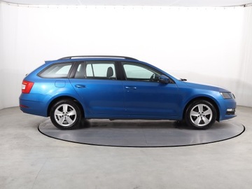 Skoda Octavia III Kombi Facelifting 1.5 TSI ACT 150KM 2019 Skoda Octavia 1.5 TSI, Salon Polska, zdjęcie 5