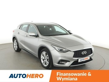 Infiniti Q30 1.5D 109KM 2016 Infiniti Q30 1.5 Diesel Premium Klimatronik, zdjęcie 9