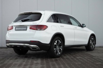 Mercedes GLC C253 SUV Facelifting 2.0 200d 163KM 2022 Mercedes-Benz GLC 200d 4Matic AMG Line Salon PL Autotrade 2.0 Diesel, zdjęcie 8
