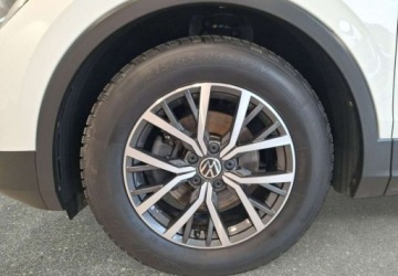 Volkswagen Tiguan II SUV 1.5 TSI EVO 150KM 2020 Volkswagen Tiguan Life 1.5TSI 150KM M6 202021 r., Salon PL, I wlasciciel,, zdjęcie 12