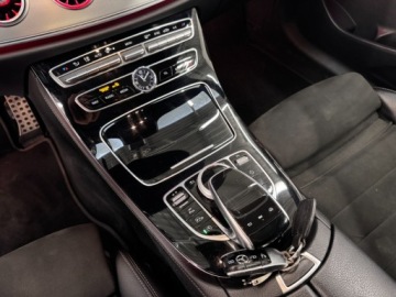 Mercedes Klasa E W213 Coupe 2.0 220d 194KM 2017 Mercedes-Benz Klasa E Mercedes E220d Coupe W213 AMG MULTIBEAM LED Burme, zdjęcie 34