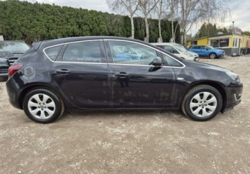 Opel Astra J GTC 1.4 Turbo ECOTEC 120KM 2015 Opel Astra NaviKameraPdcGrzaneFotele 1.4 Benzyna 120KM, zdjęcie 10