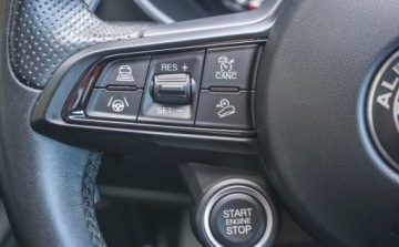 Alfa Romeo Stelvio SUV Facelifting 2.0 Turbo 280KM 2023 Alfa Romeo Stelvio Alfa Romeo Stelvio Veloce Q4 2.0 280KM 2.0 Benzyna 280KM, zdjęcie 11