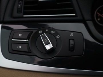 BMW Seria 5 F10-F11 Limuzyna 520d 184KM 2012 BMW 5 520d, 181 KM, Automat, Skóra, Navi, Xenon, zdjęcie 15