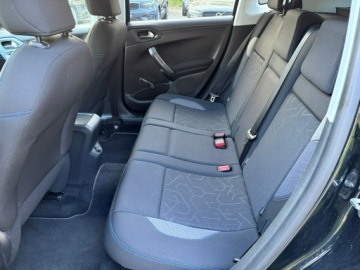 Peugeot 2008 I SUV Facelifting 1.6 BlueHDi 99KM 2018 Peugeot 2008 1.6 HDI 99 KM Climatronic CarPlay, zdjęcie 11