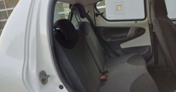 Toyota Aygo I Hatchback 3d 1.0 VVT-i 68KM 2011 Toyota Aygo Toyota Aygo Edition Benzyna 68KM, zdjęcie 10