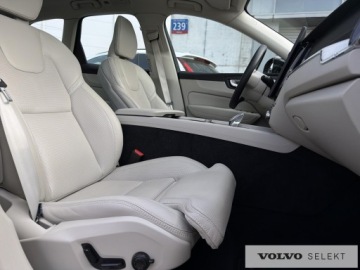 Volvo XC60 II 2025 Volvo XC 60 XC60 B5 B AWD Ultra Dark aut, Pakiet c, zdjęcie 12