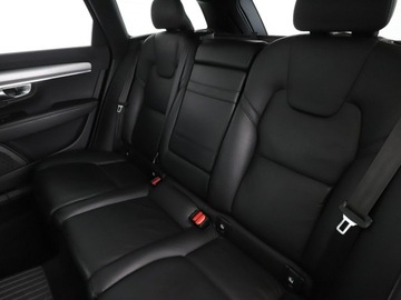 Volvo V90 II Kombi Plug In 2.0 T8 Twin Engine 391KM 2019 Volvo V90 Momentum PHEV T8 AWD automat skóra navi, zdjęcie 16