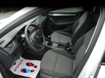 Skoda Octavia III Kombi 1.6 TDI CR DPF 105KM 2015 Škoda Octavia Skoda Octavia 1.6tdi ASO, zdjęcie 24