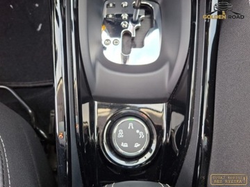 Peugeot 2008 I SUV Facelifting 1.2 PureTech 110KM 2016 Peugeot 2008 1,2 benz . 110 KM panorama navi automat podgrz.fot. alu oplac, zdjęcie 15