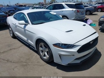 Ford Mustang VI 2021 Ford Mustang 2021 Ford Mustang EcoBoost Fastback 2.3 Benzyna 310KM, zdjęcie 1