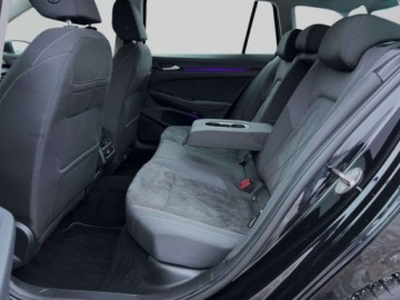 Volkswagen Golf VIII Variant 2.0 TDI 150KM 2022 Volkswagen Golf 2.0TDI 150KM Style DSG SerwisASO Acc Keyless Virtual Led F, zdjęcie 9