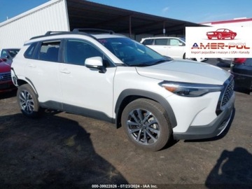 Toyota 2023 Toyota Corolla Cross 2023r, XLE, 2.0L, 4x4 2.0 Benzyna 169KM