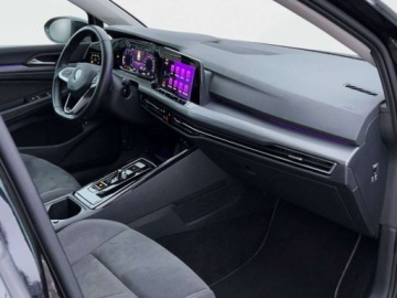 Volkswagen Golf VIII Variant 2.0 TDI 150KM 2022 Volkswagen Golf 2.0TDI 150KM Style DSG SerwisASO Acc Keyless Virtual Led F, zdjęcie 14