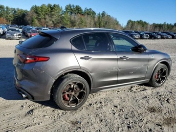 Alfa Romeo Stelvio 2022 Alfa Romeo Stelvio Quadrifoglio 2022 2.9l 2.9 Benzyna 505KM, zdjęcie 3