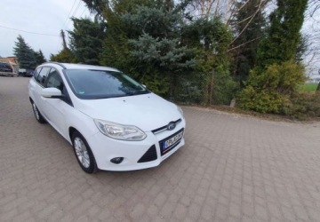 Ford Focus III Kombi 1.6 Duratec 105KM 2011 Ford Focus Ford Focus 1.6 TI-VCT Ambiente 1.6 Benzyna 105KM, zdjęcie 3