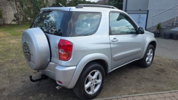 Toyota RAV4 II 2.0 i 16V 150KM 2000 TOYOTA RAV4 II 2.0 VVT-i 150KM PRZEBIEG 135T.KM!SPECIAL 4x4 KLIMA-Z NIEMIEC, zdjęcie 16