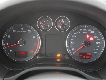 Audi A3 8P Hatchback 3d 1.6 102KM 2010 Audi A3 1.6, Klima, Klimatronic, zdjęcie 10
