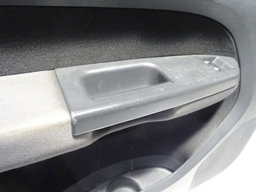 VW TOURAN I LIFT // СТОРОНА ДВЕРИ, ПЕРЕДНЯЯ ЛЕВАЯ