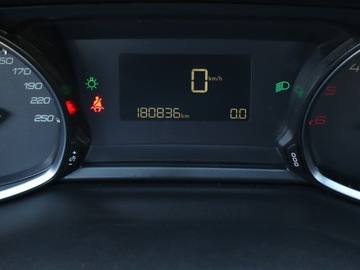 Peugeot 308 II SW Facelifting 1.5 BlueHDI 130KM 2019 Peugeot 308 1.5 BlueHDi, Salon Polska, Klima, zdjęcie 10