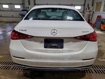 Mercedes Klasa C W206 Limuzyna 2.0 300 258KM 2024 Mercedes-Benz Klasa C 2024r., C 300 4MATIC, 2.0L, od ubezpieczalni 2.0, zdjęcie 4
