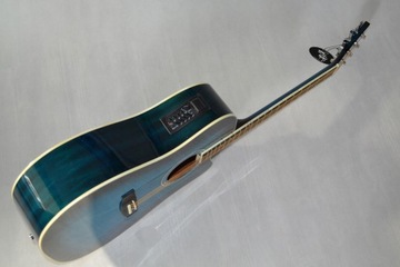Harley Benton D-120CE TBS — инструмент для начинающих с хорошим звучанием.