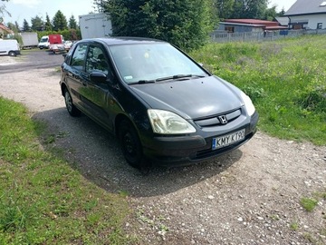 Honda Civic VII Hatchback 1.6 16V 110KM 2001