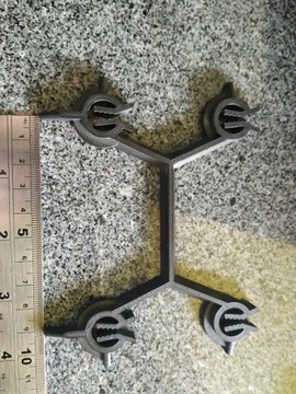 Стремена для столбов забора с прорезями