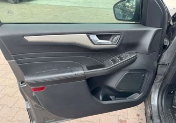 Ford Kuga III 2021 Ford Kuga 2021 Ford Kuga 4x4 - w POLSCE po wszystkich oplatach 1.5 Benzyna, zdjęcie 8