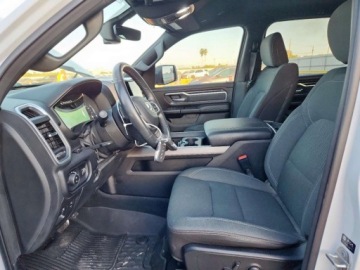  RAM 1500 Lone Star 2022 5.7L 5.7 Benzyna 395KM, zdjęcie 7