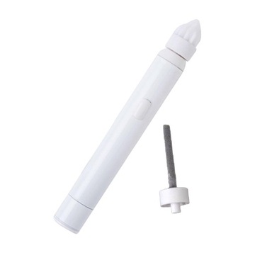 Headphone cleaning kit with brush