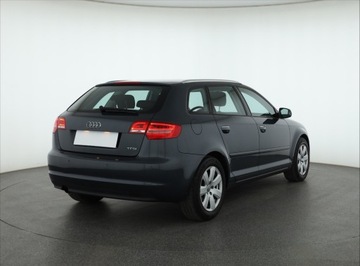 Audi A3 8P Hatchback 3d 1.2 TFSI 105KM 2012 Audi A3 1.2 TFSI, Klima, Klimatronic, Tempomat, zdjęcie 4