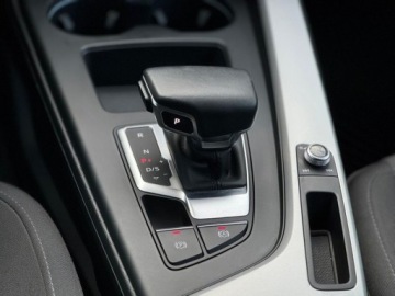 Audi A4 B9 Limousine Facelifting 2.0 40 TFSI 190KM 2020 Audi A4 Limousine Kamera cofania , Tempomat , Keyless , Reflektory Led 2.0, zdjęcie 17