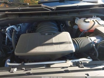 Cadillac Escalade III 2025 Cadillac Escalade esv sport platinum, 2025r., 4x4, 6.2L 6.2 Benzyna 420KM, zdjęcie 9