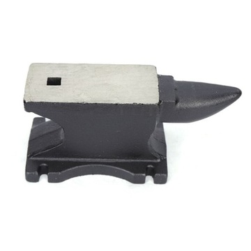 ТВЕРДАЯ НАКОВАЛЬНА 25 КГ С 1 ЧУГУННЫМ УГЛОКОМ