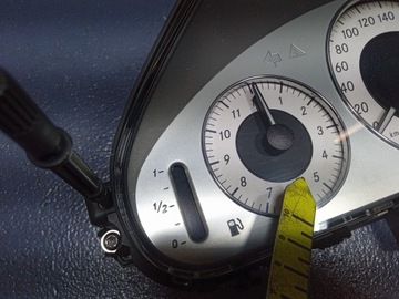MERCEDES E TŘÍDA W211 2.2 CDI BUDÍKY PŘÍSTROJOVÁ DESKA EU A2115405711