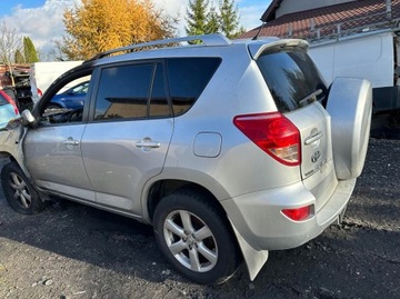 DVEŘE LEVÉ PŘEDNÍ TOYOTA RAV 4 III 06-12 BARVA 1F7