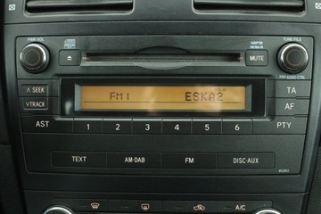 Toyota Avensis III Sedan 1.8 Valvematic 147KM 2011 Toyota Avensis 1.8 Valvematic, Salon Polska, Klima, zdjęcie 8