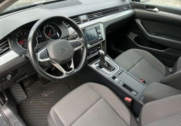 Volkswagen Passat B8 Limousine Facelifting 1.5 TSI EVO 150KM 2021 Volkswagen Passat Essence Pakiety, Tempomat, Reflektory LED, Bezwypadkowy, zdjęcie 6