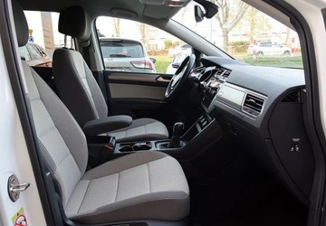Volkswagen Touran III 1.5 TSI EVO 150KM 2020 Volkswagen Touran Salon Polska, ASO, PDC, Navi, Climatronic, DSG, FVAT23, zdjęcie 10