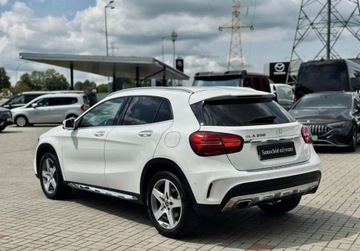 Mercedes GLA I Off-Roader Facelifting 1.6 200 156KM 2019 Mercedes-Benz GLA 200 AMG Line Polski Salon FV 23 Niski przebieg Zadba, zdjęcie 17