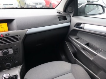 Opel Astra H Kombi 1.9 CDTI ECOTEC 120KM 2006 Opel Astra 1.9 CDTI, HAK, Klima, Klimatronic,ALU, zdjęcie 7