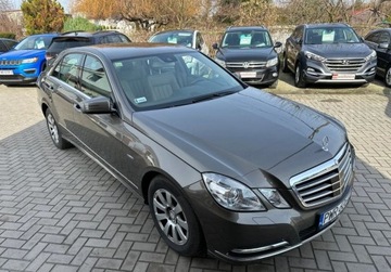 Mercedes Klasa E W212 Limuzyna 200 CDI BlueEFFICIENCY 136KM 2011 Mercedes-Benz Klasa E 2,2 CDI 136 KM Automat G..., zdjęcie 1