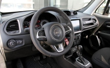 Jeep Renegade 2023 Jeep Renegade 1.5 T4 mHEV Limited FWD SS DCT 2023 Hybrid Gwarancja od R, zdjęcie 4