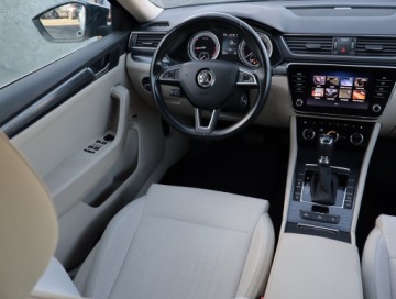 Skoda Superb III Kombi Facelifting 2.0 TDI 190KM 2019 Skoda Superb 2.0 TDI, Salon Polska, 187 KM, zdjęcie 6