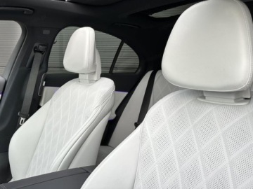 Mercedes Klasa E W214 Sedan 2.0 220d 197KM 2026 E Klasa 220 d 4-Matic AMG 2.0 (197KM) 2026, zdjęcie 3