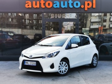 Toyota Yaris III Hatchback 5d Hybrid 100 74KM 2013 TOYOTA YARIS Hybrid 100 74KM,Automat, Kamera cofania, Nawigacja, zdjęcie 2