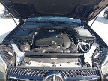 Mercedes GLC C254/X254 2022 Mercedes-Benz GLC 2022 MERCEDES-BENZ GLC GLC 300 2.0 Benzyna 255KM, zdjęcie 17